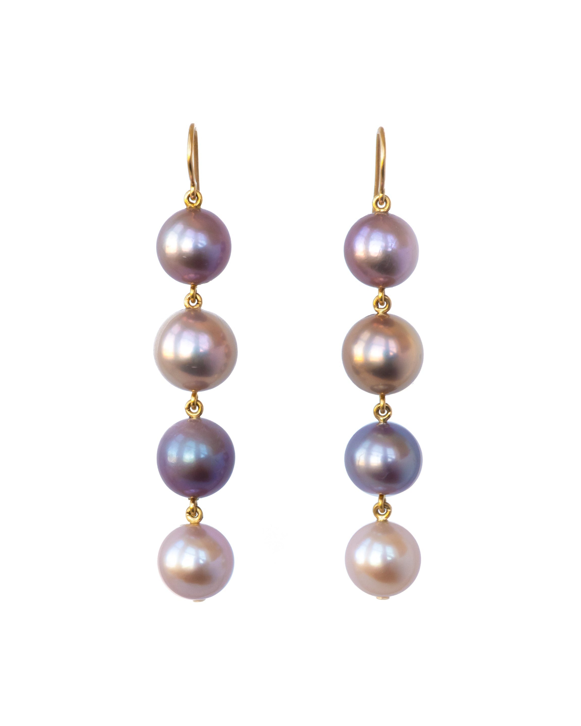 Regina Pearl Earrings